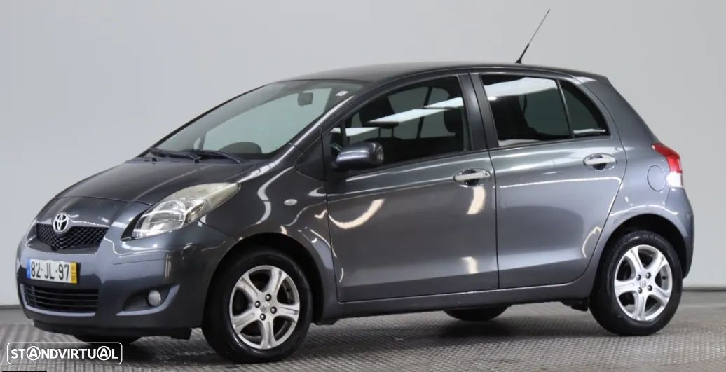 Toyota Yaris 1.0 VVT-i AC Manual - 1