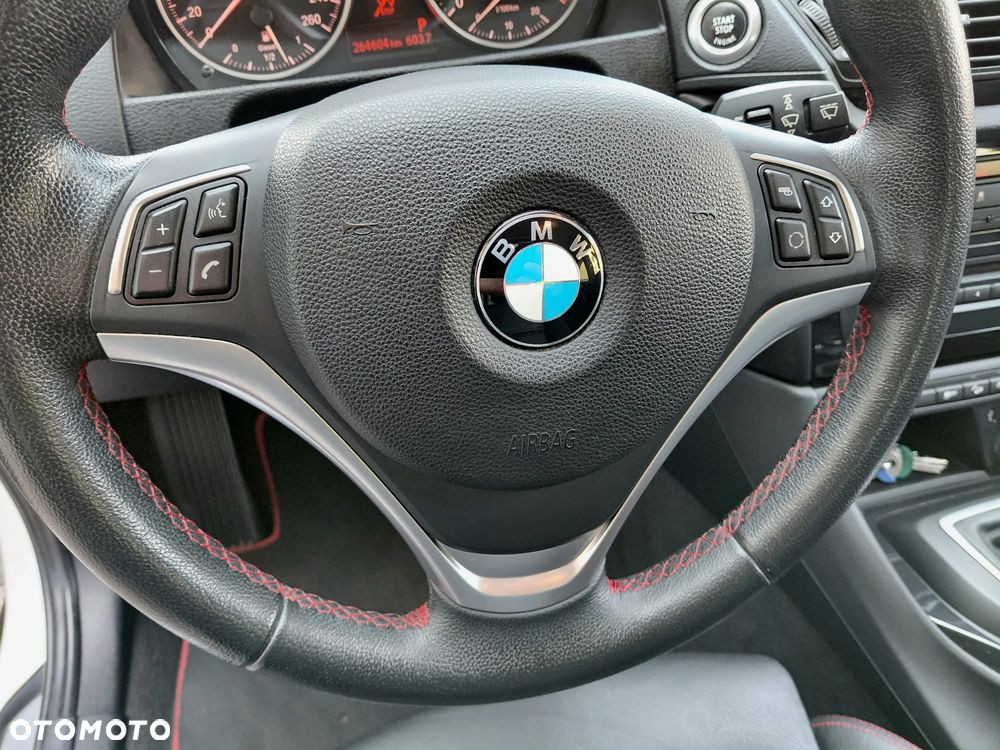 BMW X1 xDrive25d xLine - 33