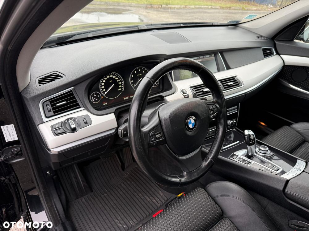 BMW Seria 5 535i xDrive - 8