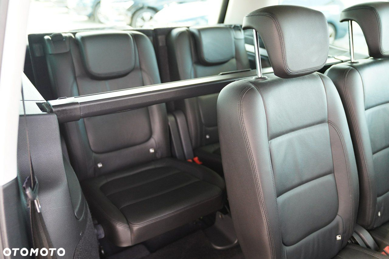 Volkswagen Sharan - 32