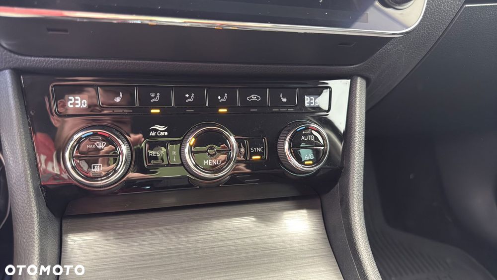 Skoda Superb 2.0 TSI Style DSG - 22