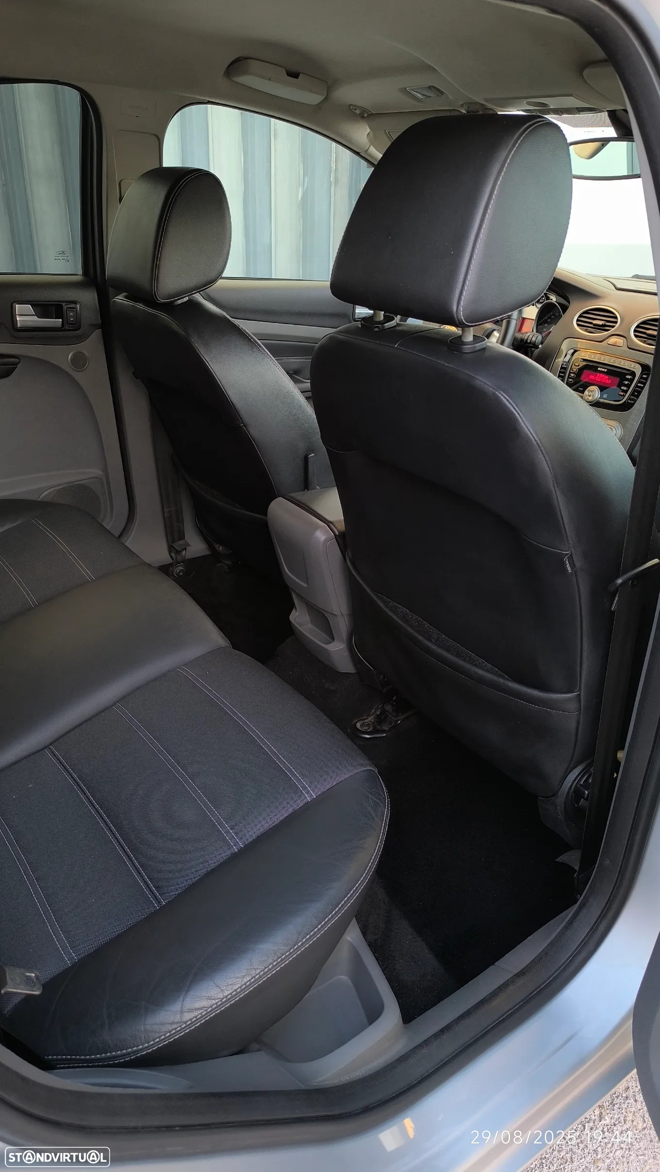 Ford Focus SW 1.6 TDCi Titanium - 40