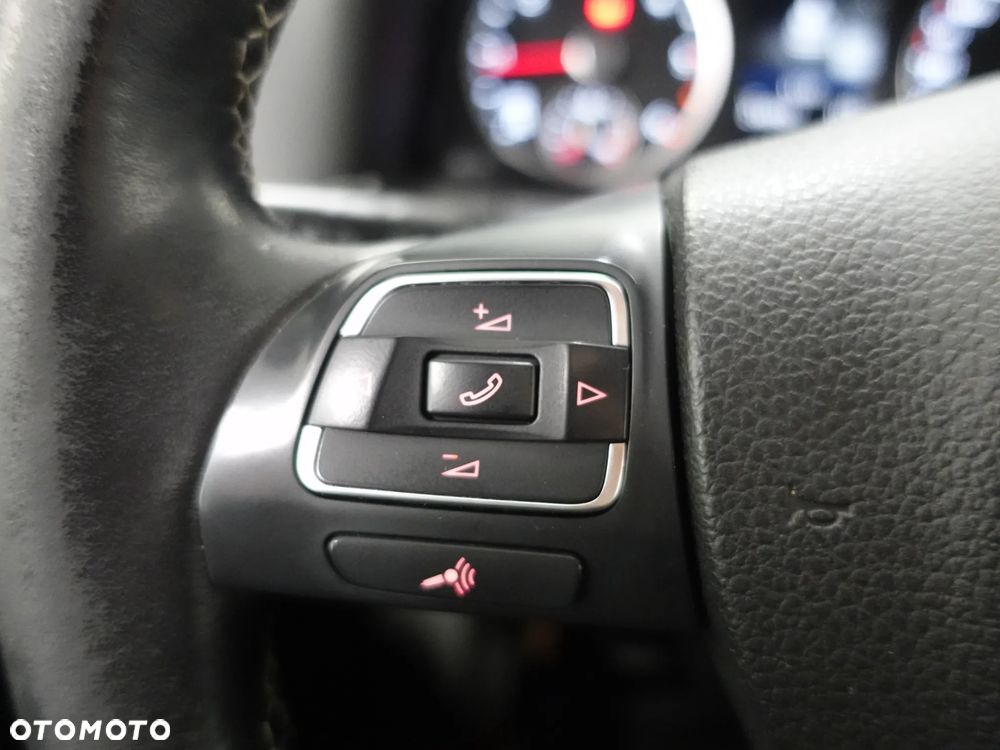 Volkswagen Tiguan 2.0 TDI DPF BlueMotion Technology Cup Sport & Style - 37