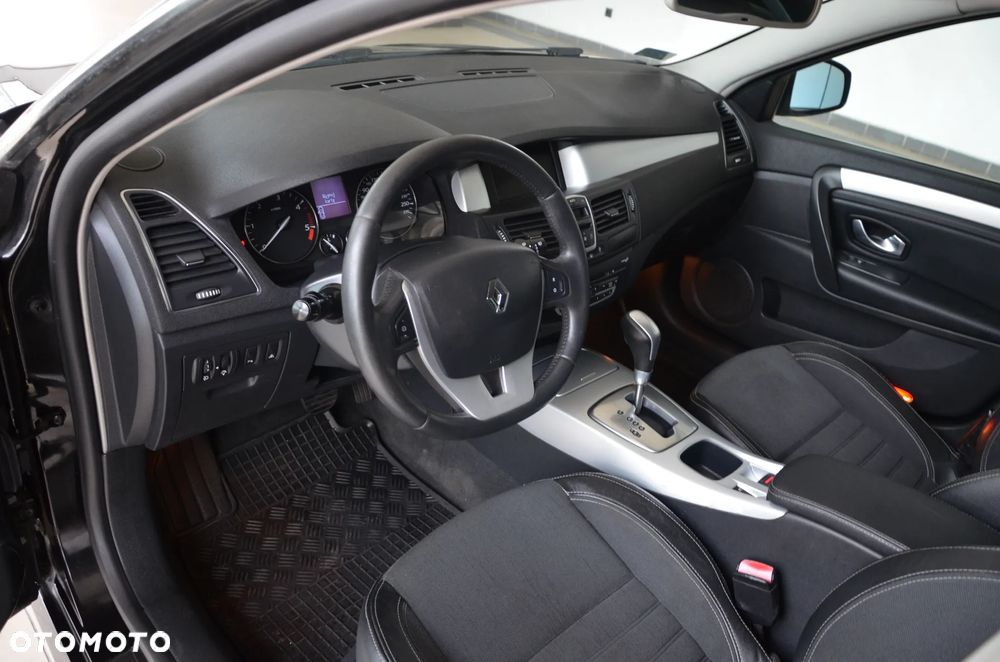 Renault Laguna 2.0 DCi FAP Initiale - 22