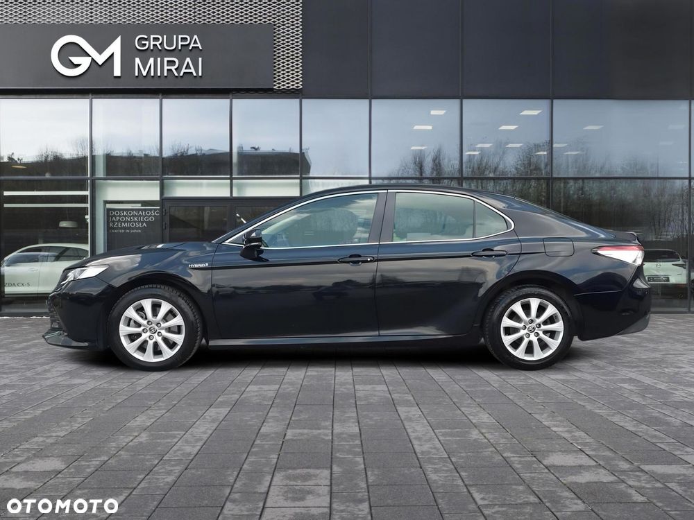 Toyota Camry 2.5 Hybrid Comfort CVT - 2