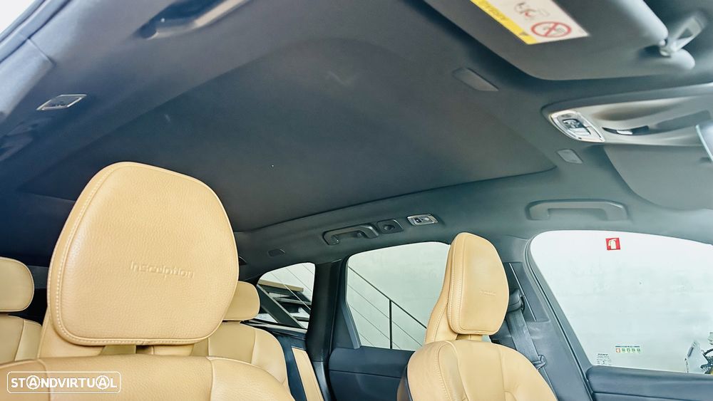 Volvo XC 60 2.0 T6 PHEV Inscription AWD - 24