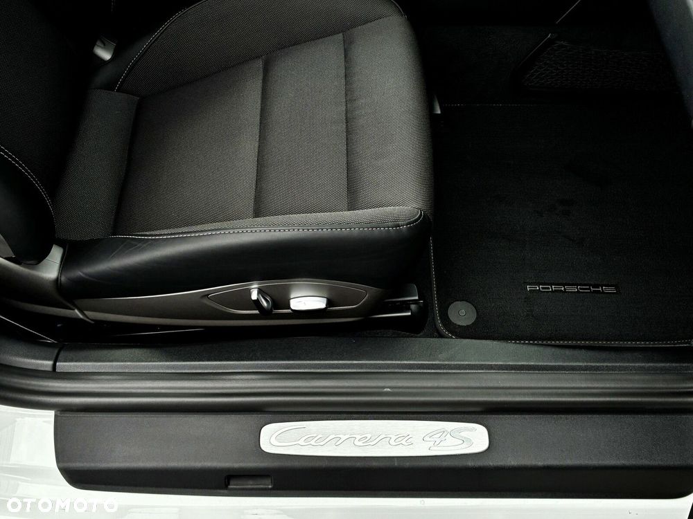 Porsche 911 - 38