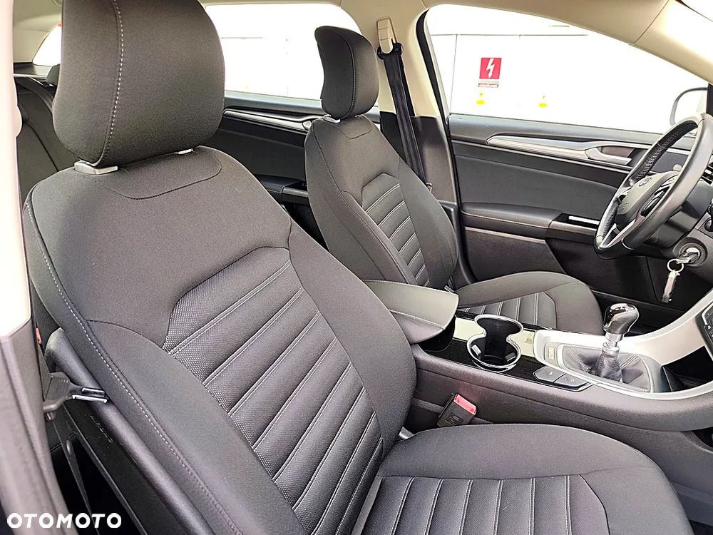 Ford Mondeo - 24