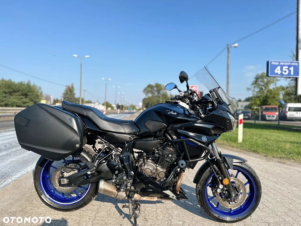 Yamaha MT - 6