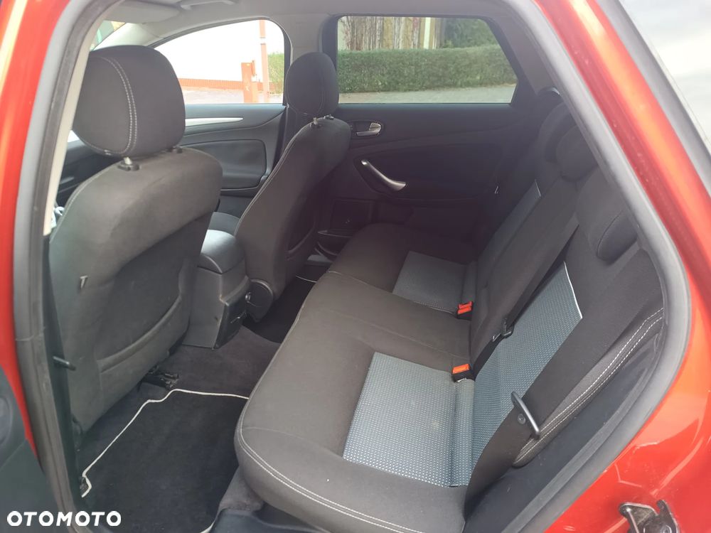 Ford Mondeo 1.6 Trend - 18