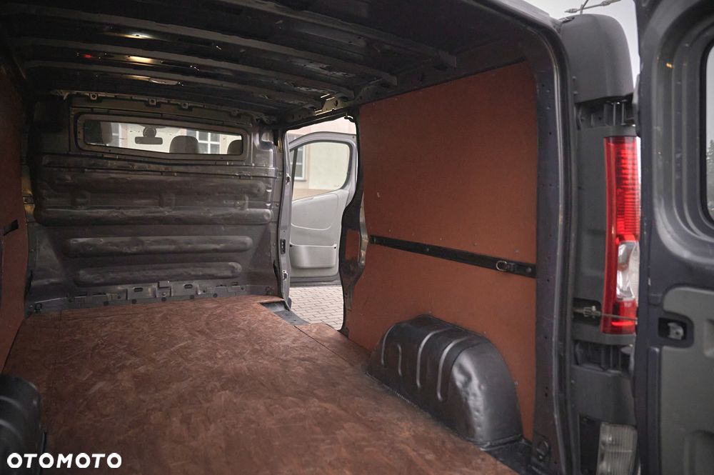 Opel Vivaro - 37