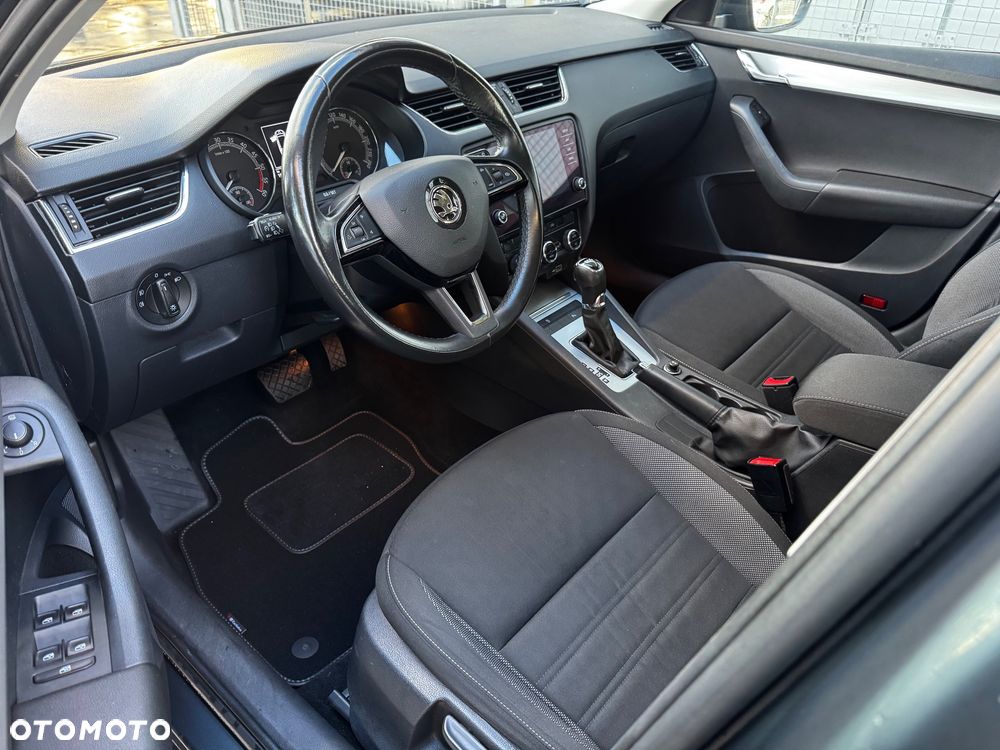 Skoda Octavia 2.0 TDI SCR Ambition DSG - 20
