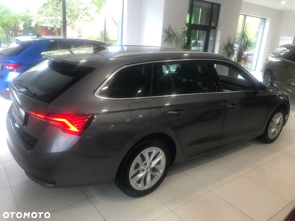 Skoda Octavia 1.5 TSI Selection - 5