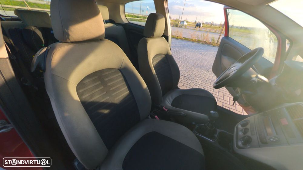 Fiat Grande Punto - 9