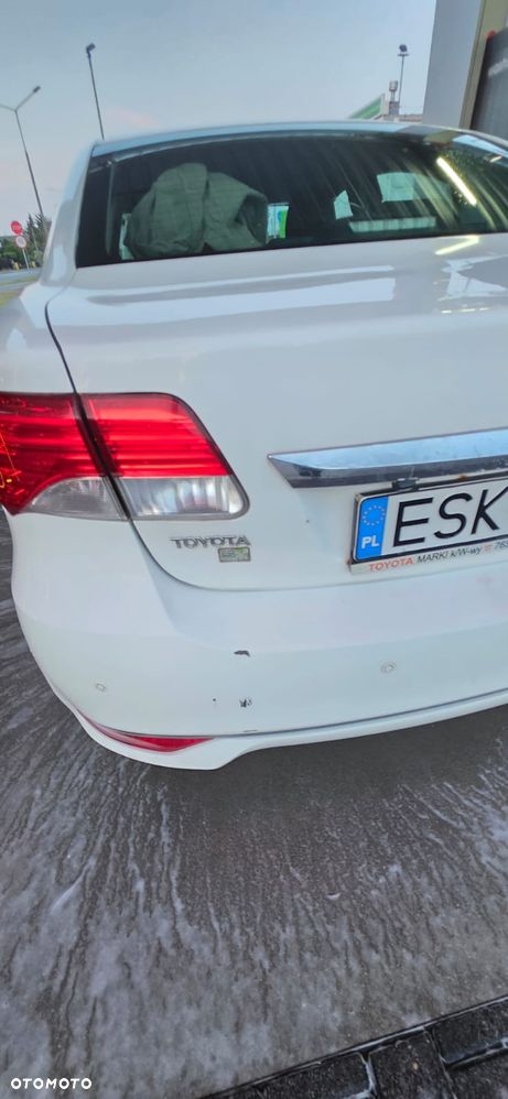 Toyota Avensis 2.0 D-4D Luna - 2