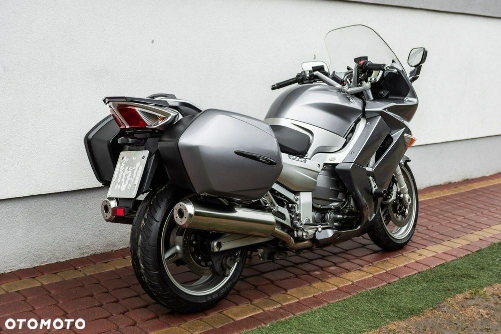 Yamaha FJR - 4