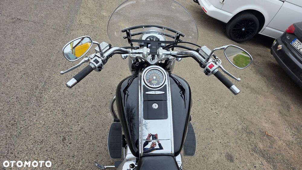 Suzuki Intruder - 9