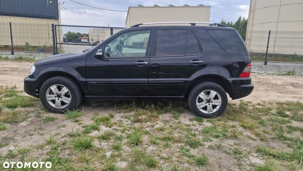 Mercedes-Benz ML - 4