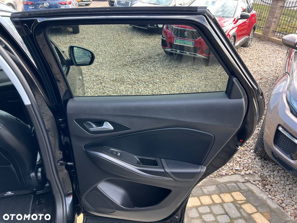 Opel Grandland X 1.2 Start/Stop Automatik Business Elegance - 28