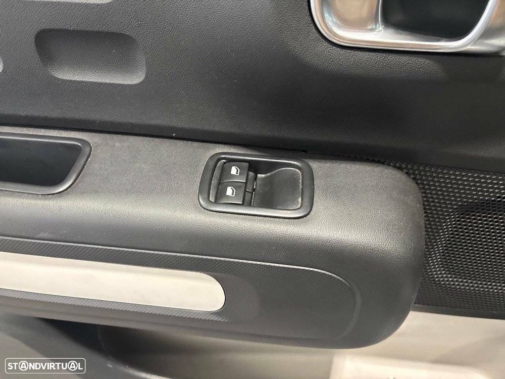 Citroën C3 1.2 PureTech Plus - 20