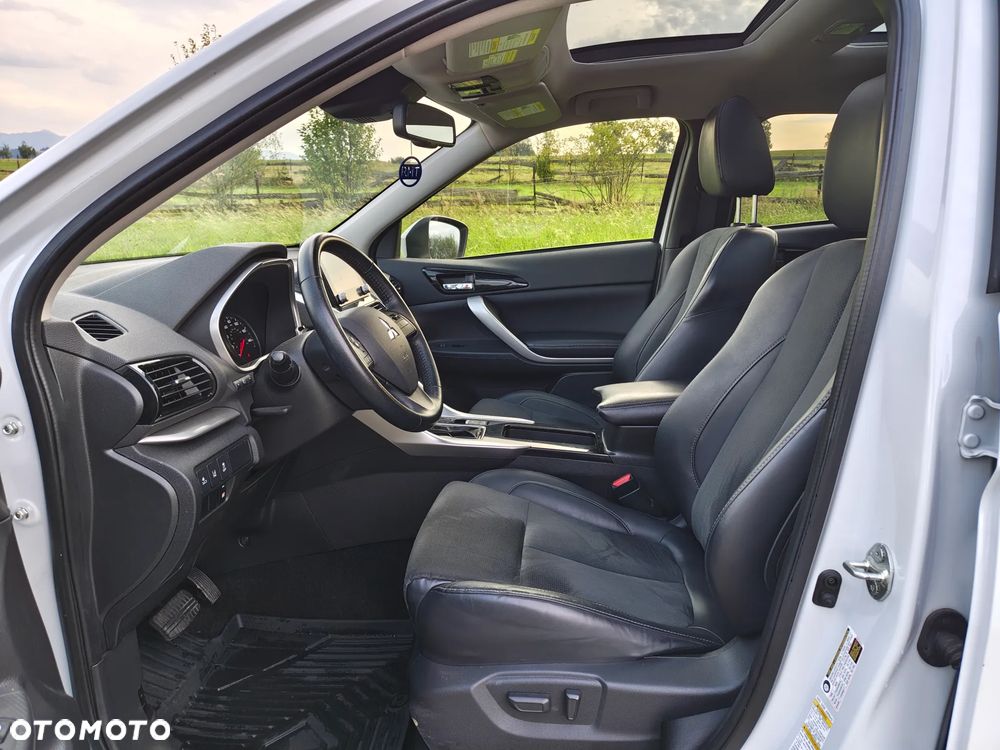 Mitsubishi Eclipse Cross - 16