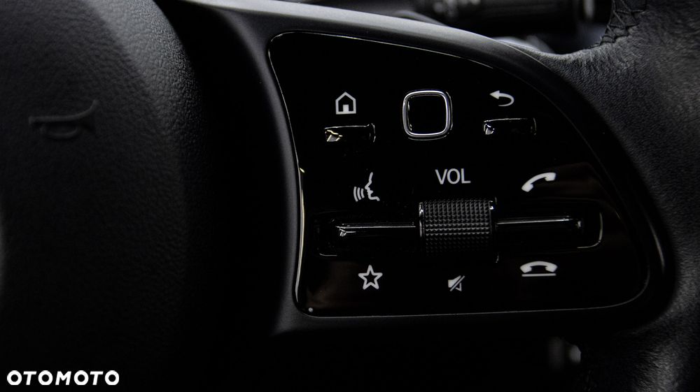 Mercedes-Benz GLB 200 Style 7G-DCT - 20