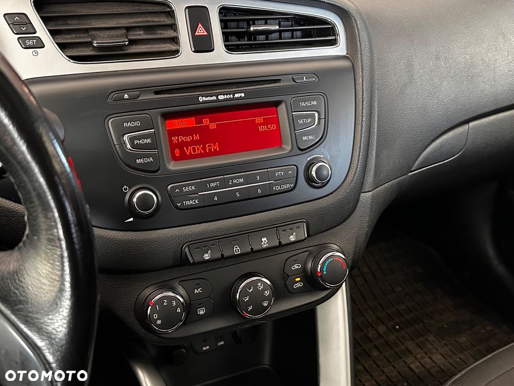 Kia Ceed 1.4 L - 19