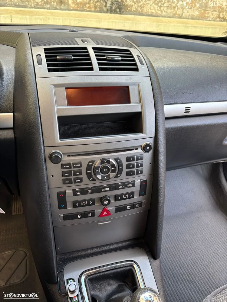 Peugeot 407 1.6 HDi Executive - 12