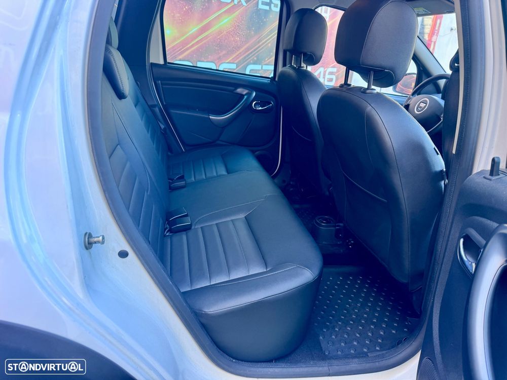 Dacia Duster 1.5 dCi SL Urban Explorer 4WD - 17