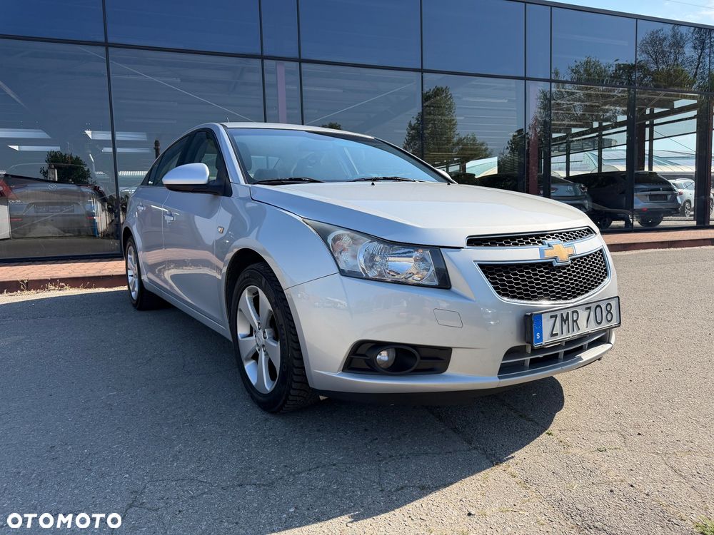 Chevrolet Cruze 1.8 LT+ - 6