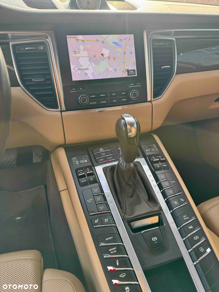 Porsche Macan - 21