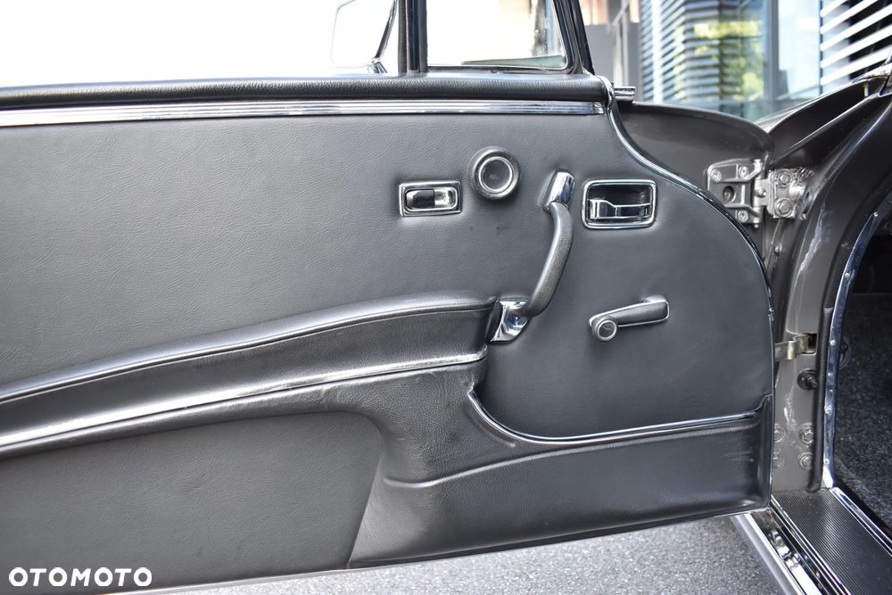 Mercedes-Benz Inny - 15