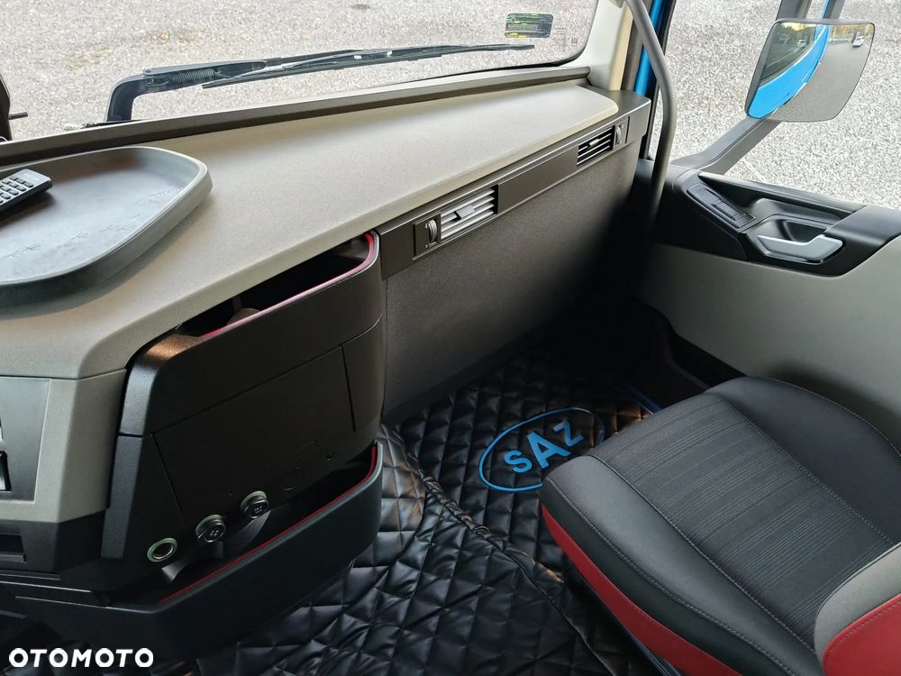 Volvo FH4 500 KM / EURO 6 / ZESTAW PRZESTRZENNY / KLIMA POSTOJOWA / - 31