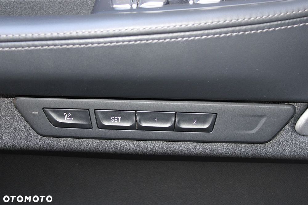 BMW Seria 7 730d xDrive mHEV sport - 15