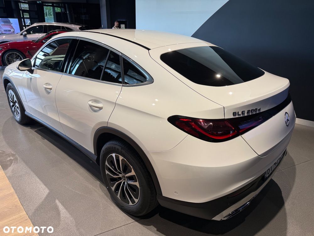 Mercedes-Benz GLC 200 d mHEV 4-Matic Avantgarde - 3