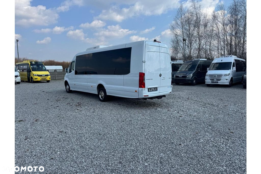 Mercedes-Benz Sprinter 519 - 10