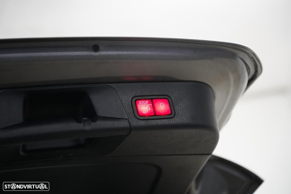 Mercedes-Benz GLB 180 d Progressive - 26