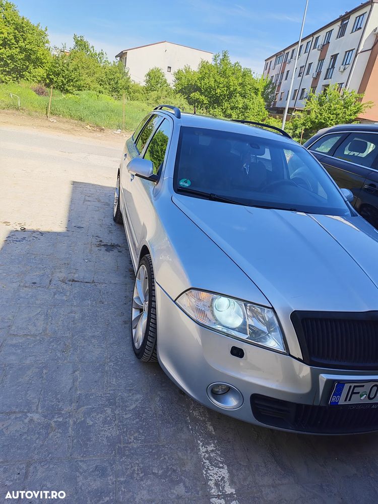 Skoda Octavia 2.0 TFSI RS - 11