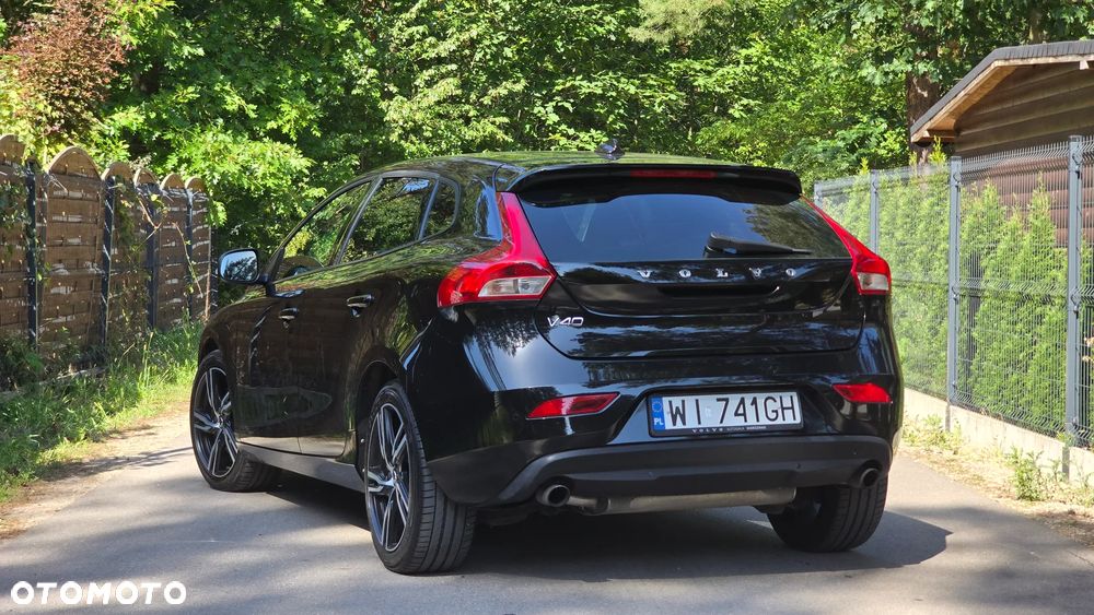 Volvo V40 T4 Drive-E Momentum - 9