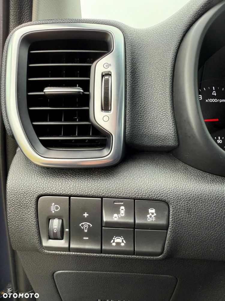 Kia Sportage 1.6 GDI 2WD Dream-Team Edition - 16