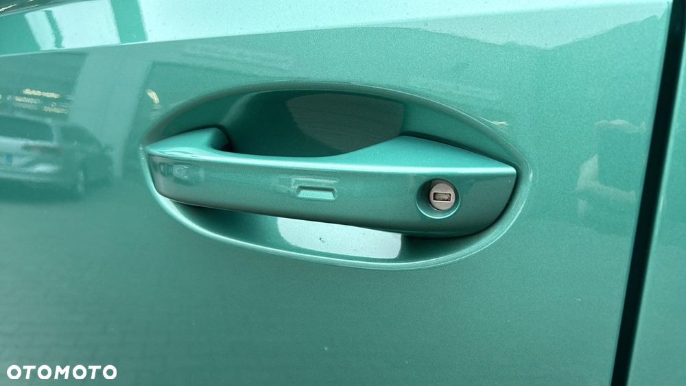 Volkswagen ID. Buzz Cargo DEMO 150 kW (204 PS) / skrzynia biegów: automatyczna 1 biegowa rozstaw osi: 2988 mm - 27