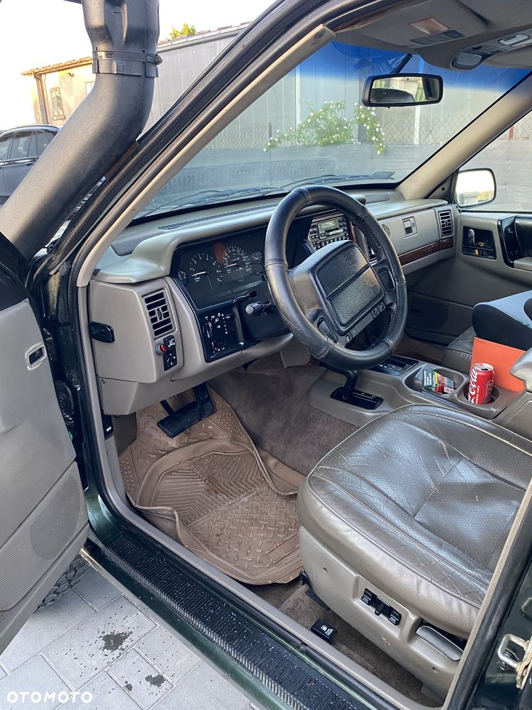 Jeep Grand Cherokee - 8