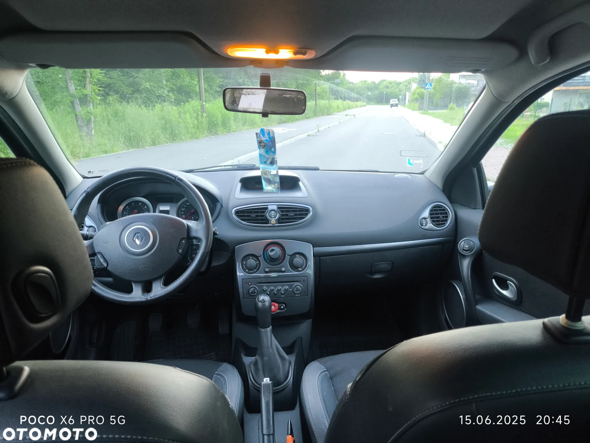 Renault Clio 1.2 16V 75 Expression - 8