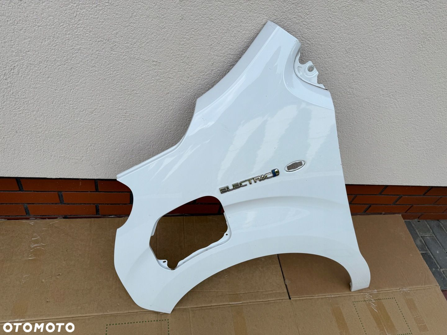 E-Jumpy III Proace Expert EV Vivaro elektryk blotnik lewy przod demontaz - 2