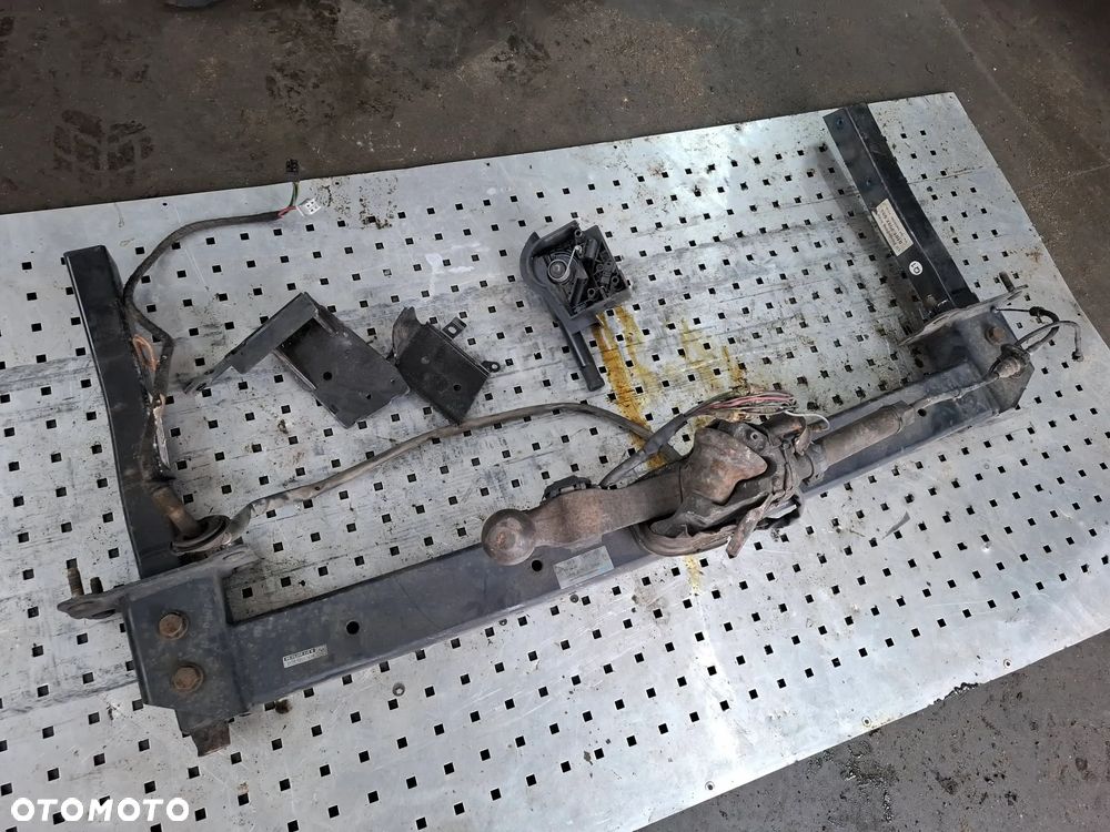 HAK HOLOWNICZY ORIS MERCEDES W211 a2113100204 KOMBI - 2