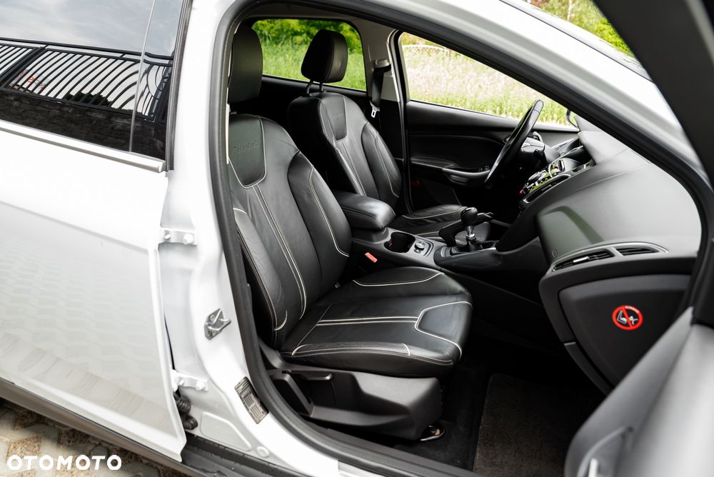 Ford Focus 1.6 EcoBoost Start-Stopp-System Titanium - 25