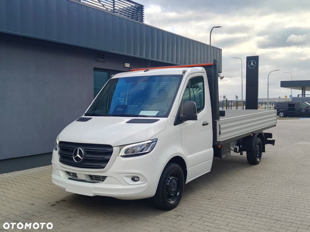 Mercedes-Benz Sprinter - 2