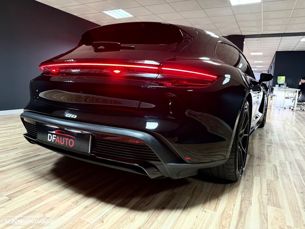 Porsche Taycan Sport Turismo GTS - 14