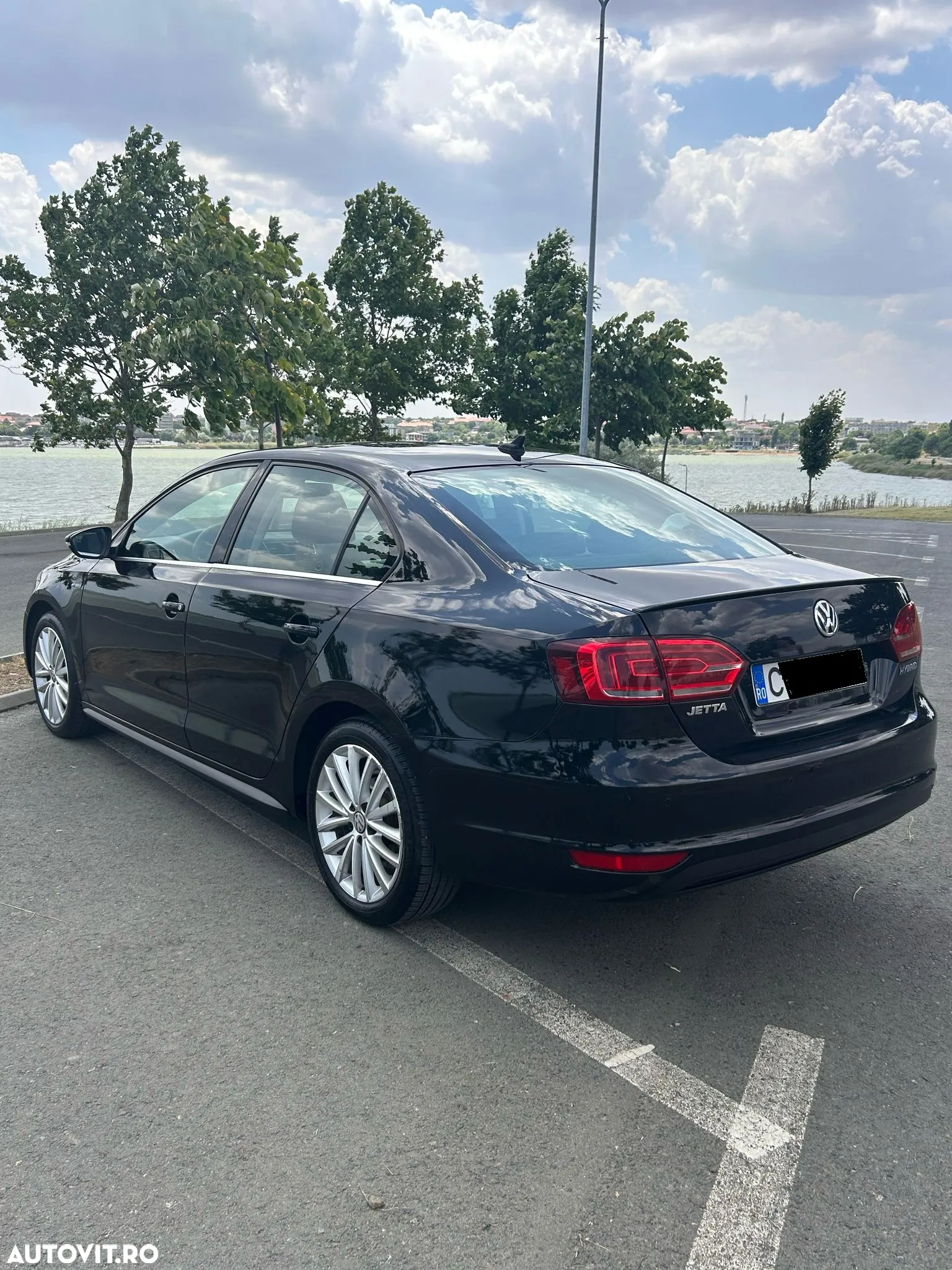 Volkswagen Jetta - 6