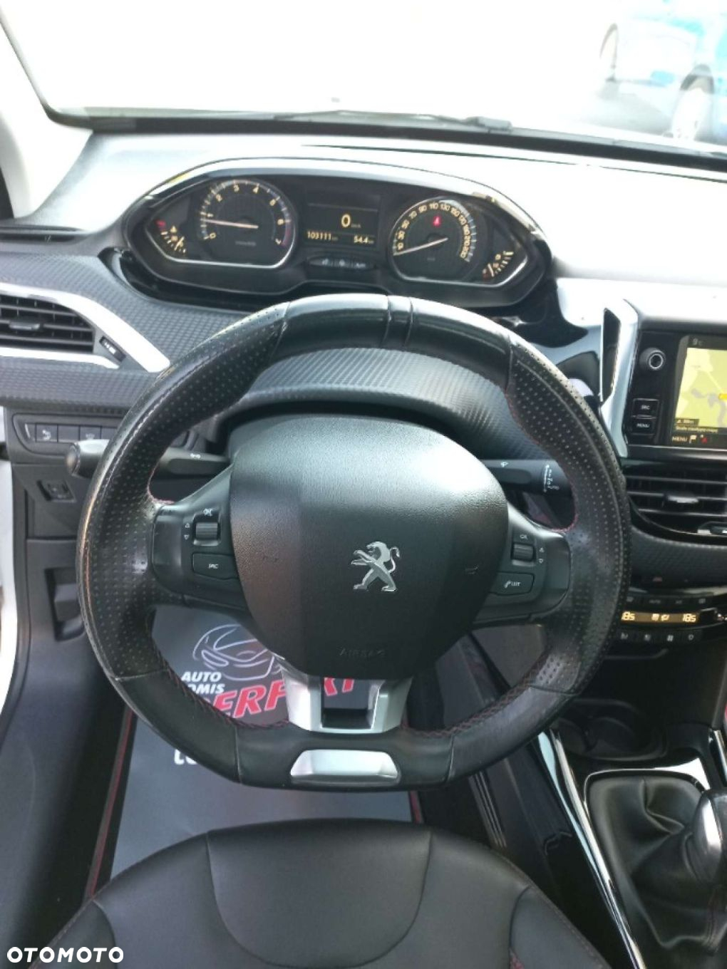 Peugeot 2008 - 13